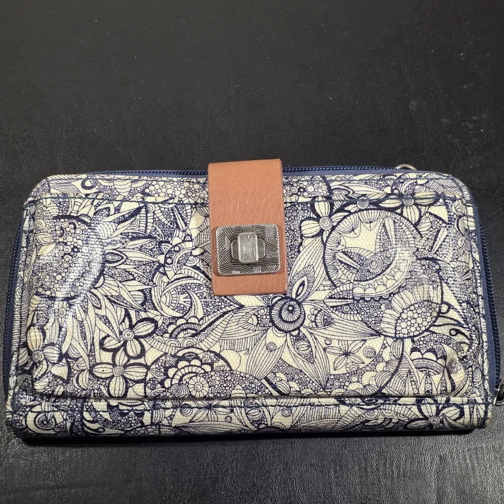 Sakroots Navy Spirit Desert Artist Circle Wtistlet Crosssbody No Strap